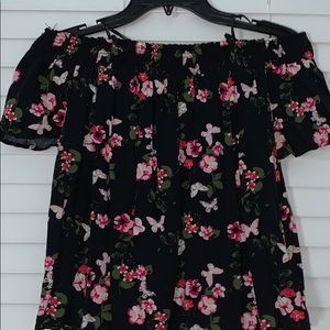 Epic Threads Girls Floral off the shoulder top XL